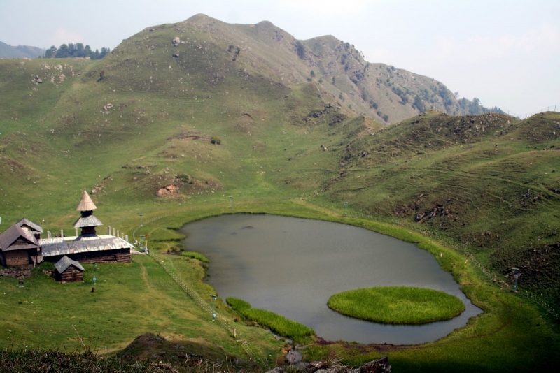 Tour Package - Delhi-Manali-Delhi - Value for Money Package