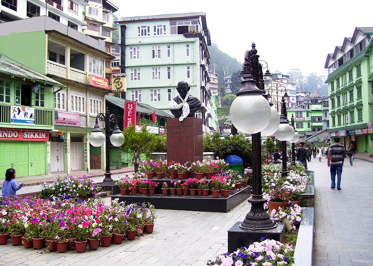 4 NIGHTS 5 DAYS SIKKIM TOUR PACKAGE 4 NIGHTS 5 DAYS SIKKIM TOUR PACKAGE